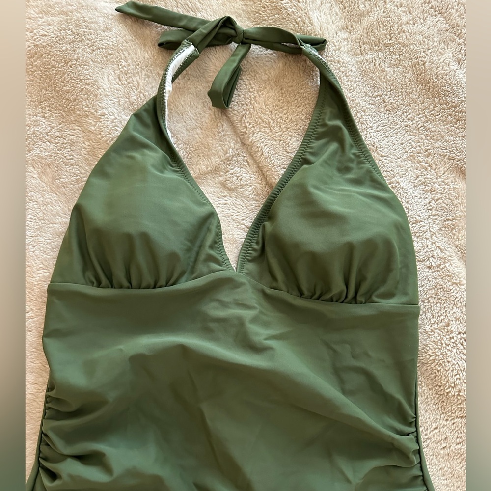 Cupshe green halter one piece large swimsuit - Picture 2 of 7